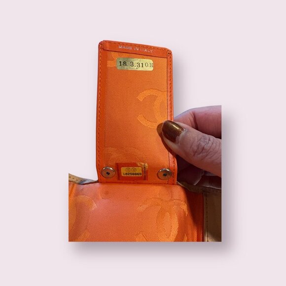 Authentic Chanel Cambon Quilted Leather Key Case | Yellow | Box - Picture 3 of 4